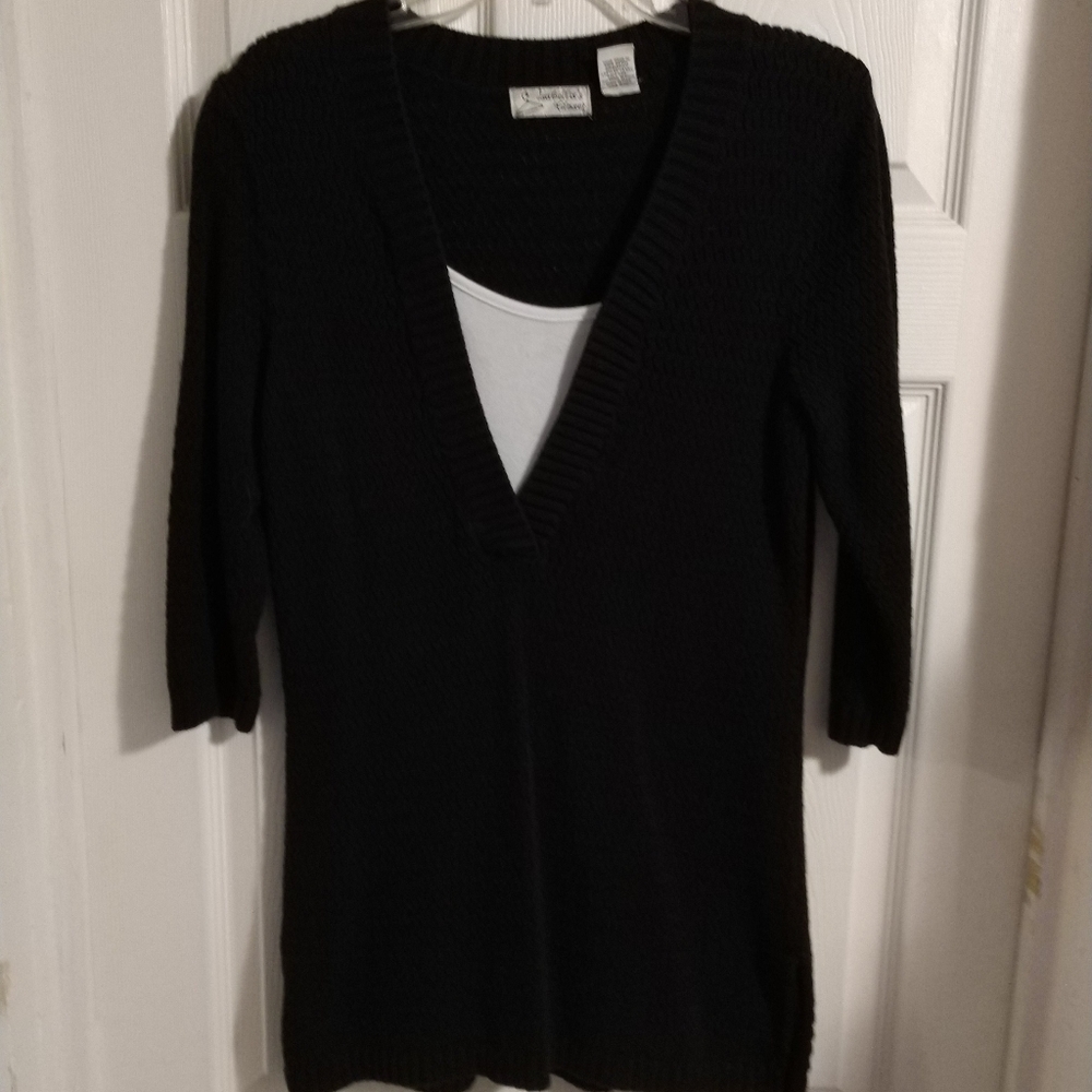 📌SALE $6.📌Isbella's Closet Light Knit Top Short SLeeves - Med